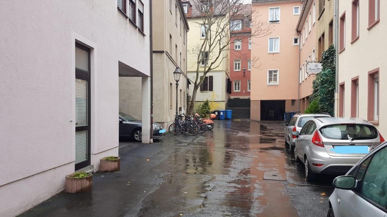 Modernes Apartment Im Herzen Von Wurzburg Bagian luar foto